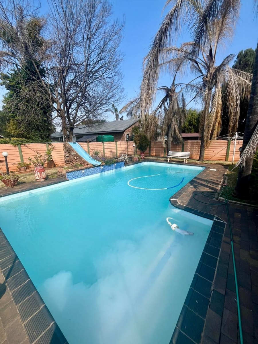 3 Bedroom Property for Sale in Wilkoppies North West